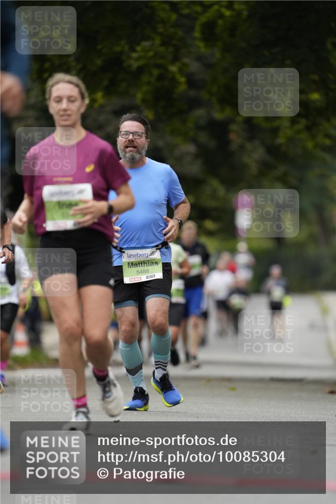 30.08.2026 - Blankeneser Heldenlauf Patografie http://msf.ph/oto/10085304 30.08.2026 10:34:08 Ziel 5256, 5370, 5403, 5454, 5486, 5700 meine-sportfotos.de