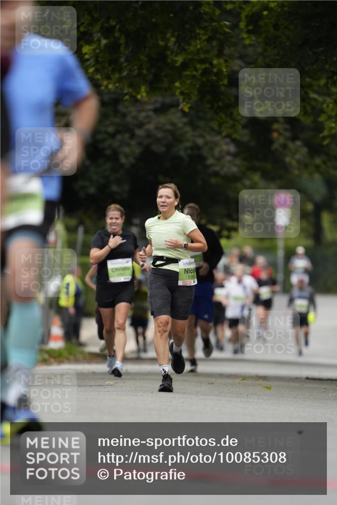 30.08.2026 - Blankeneser Heldenlauf Patografie http://msf.ph/oto/10085308 30.08.2026 10:34:13 Ziel 5370, 5403, 5454, 5486, 5488, 5788 meine-sportfotos.de