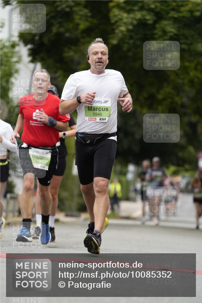 30.08.2026 - Blankeneser Heldenlauf Patografie http://msf.ph/oto/10085352 30.08.2026 10:34:52 Ziel 5052, 5096, 5298, 5376, 5380, 5540, 5694, 5732, 5736, 5737 meine-sportfotos.de