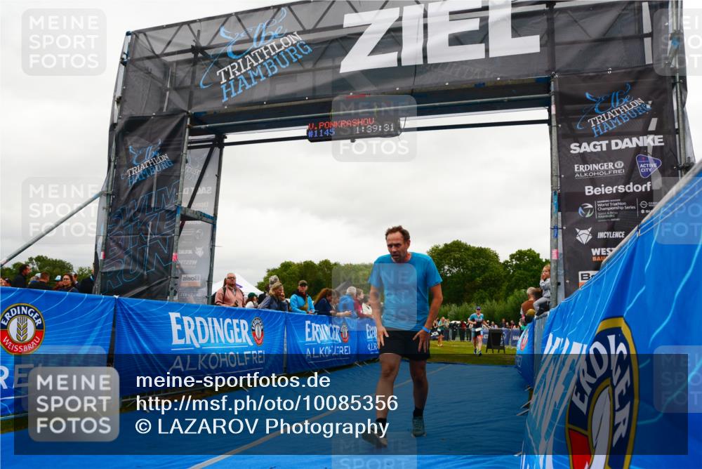 30.08.2026 - Elbe Triathlon Hamburg LAZAROV Photography http://msf.ph/oto/10085356 30.08.2026 11:49:32 Ziel 1145, 1252, 1363 meine-sportfotos.de