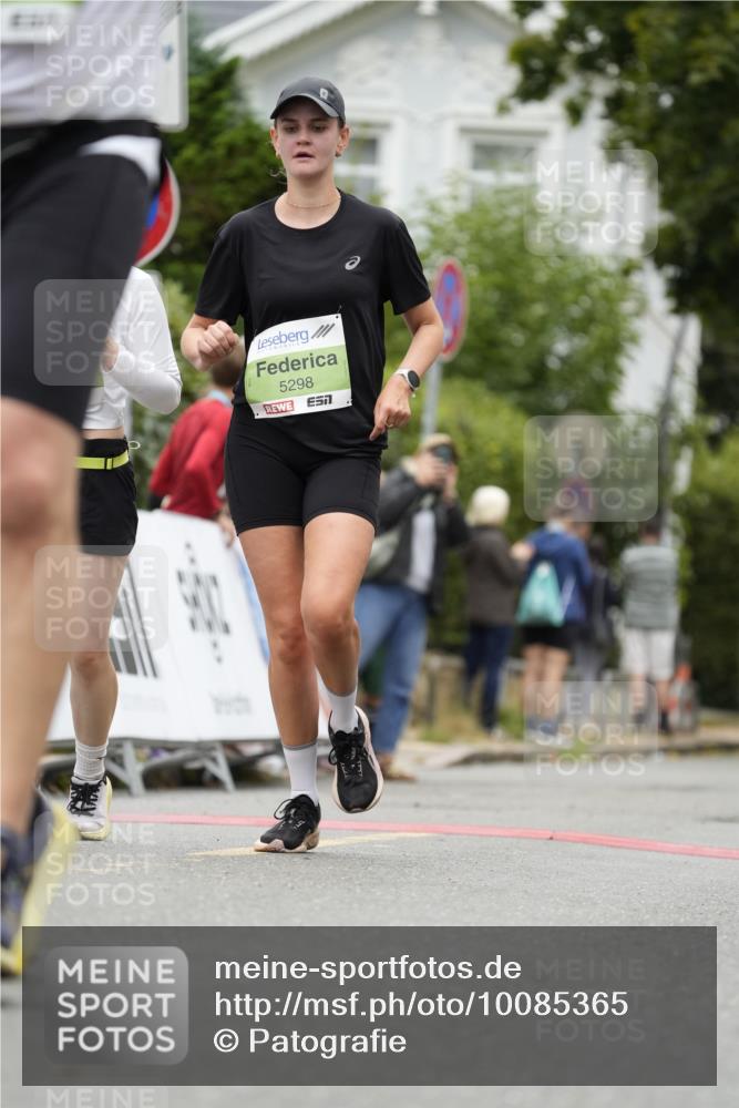 30.08.2026 - Blankeneser Heldenlauf Patografie http://msf.ph/oto/10085365 30.08.2026 10:34:57 Ziel 5298, 5376, 5380, 5540, 5694 meine-sportfotos.de