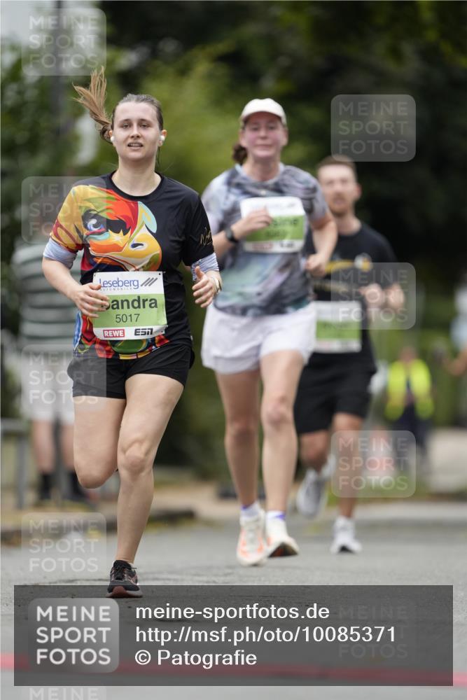 30.08.2026 - Blankeneser Heldenlauf Patografie http://msf.ph/oto/10085371 30.08.2026 10:35:02 Ziel 5017, 5298, 5376, 5380, 5694 meine-sportfotos.de