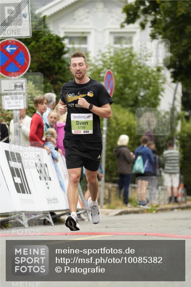 30.08.2026 - Blankeneser Heldenlauf Patografie http://msf.ph/oto/10085382 30.08.2026 10:35:11 Ziel 5017, 5387, 5789 meine-sportfotos.de