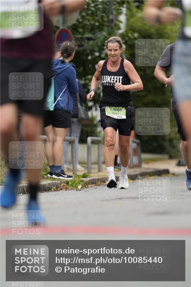30.08.2026 - Blankeneser Heldenlauf Patografie http://msf.ph/oto/10085440 30.08.2026 10:35:48 Ziel 5165, 5189, 5818 meine-sportfotos.de