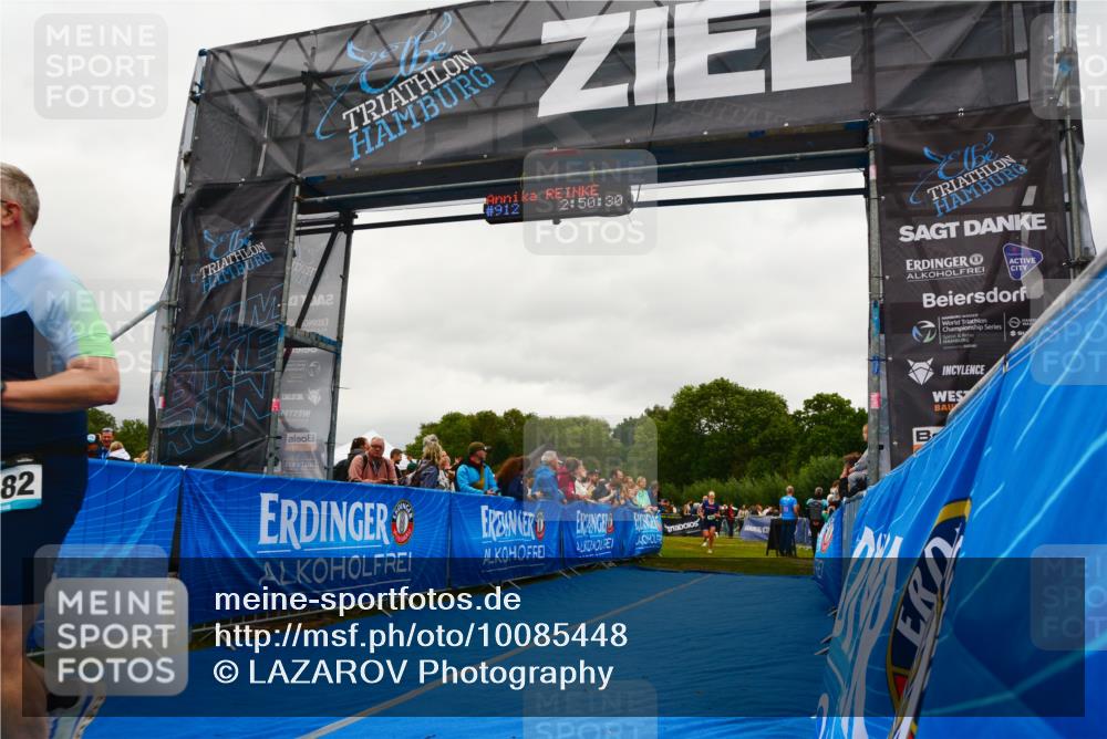 30.08.2026 - Elbe Triathlon Hamburg LAZAROV Photography http://msf.ph/oto/10085448 30.08.2026 11:50:31 Ziel 686, 912, 958, 1282 meine-sportfotos.de