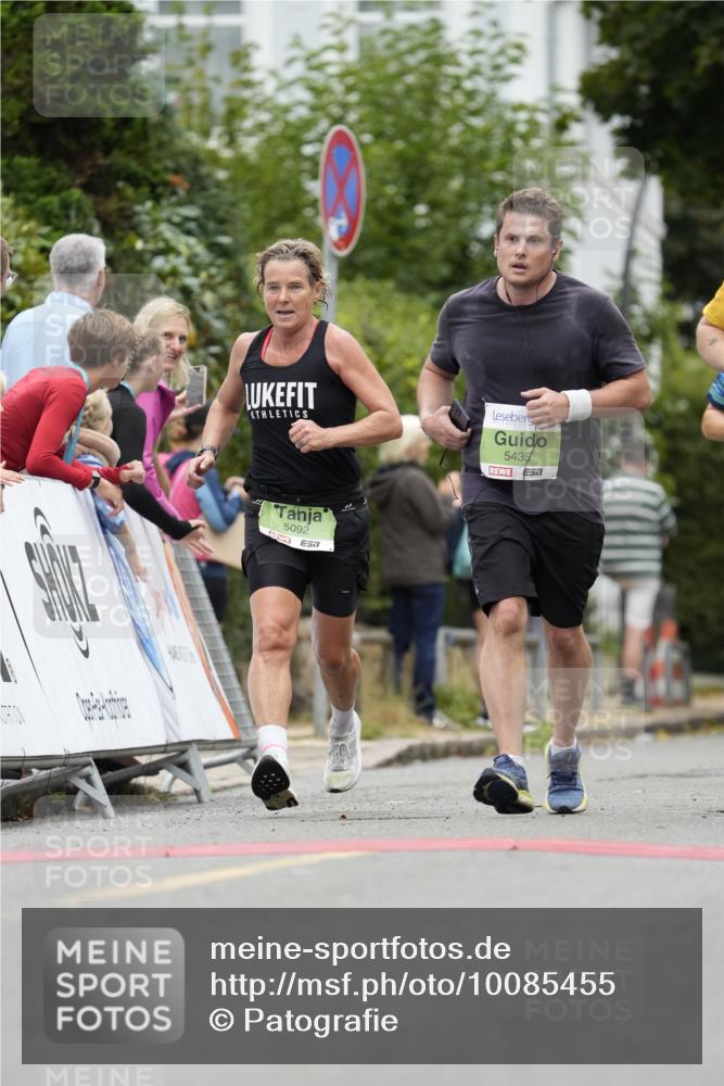 30.08.2026 - Blankeneser Heldenlauf Patografie http://msf.ph/oto/10085455 30.08.2026 10:35:53 Ziel 5092, 5165, 5189, 5425, 5435, 5699 meine-sportfotos.de