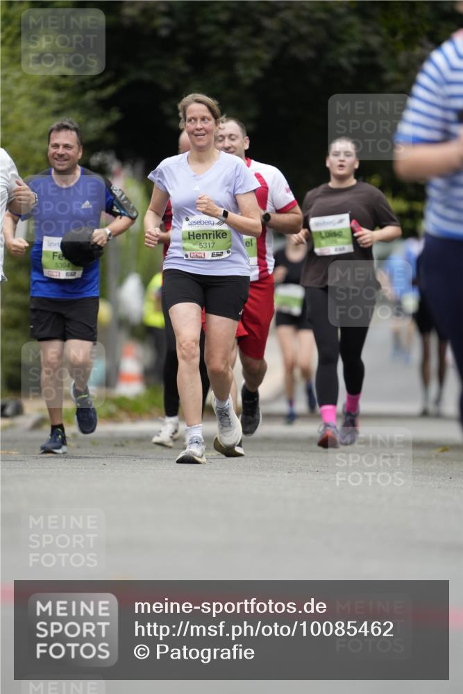 30.08.2026 - Blankeneser Heldenlauf Patografie http://msf.ph/oto/10085462 30.08.2026 10:35:58 Ziel 5092, 5117, 5425, 5435, 5699 meine-sportfotos.de