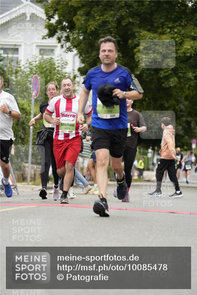 30.08.2026 - Blankeneser Heldenlauf Patografie http://msf.ph/oto/10085478 30.08.2026 10:36:09 Ziel 5117, 5317, 5394, 5479, 5580, 5582, 5654, 5815 meine-sportfotos.de