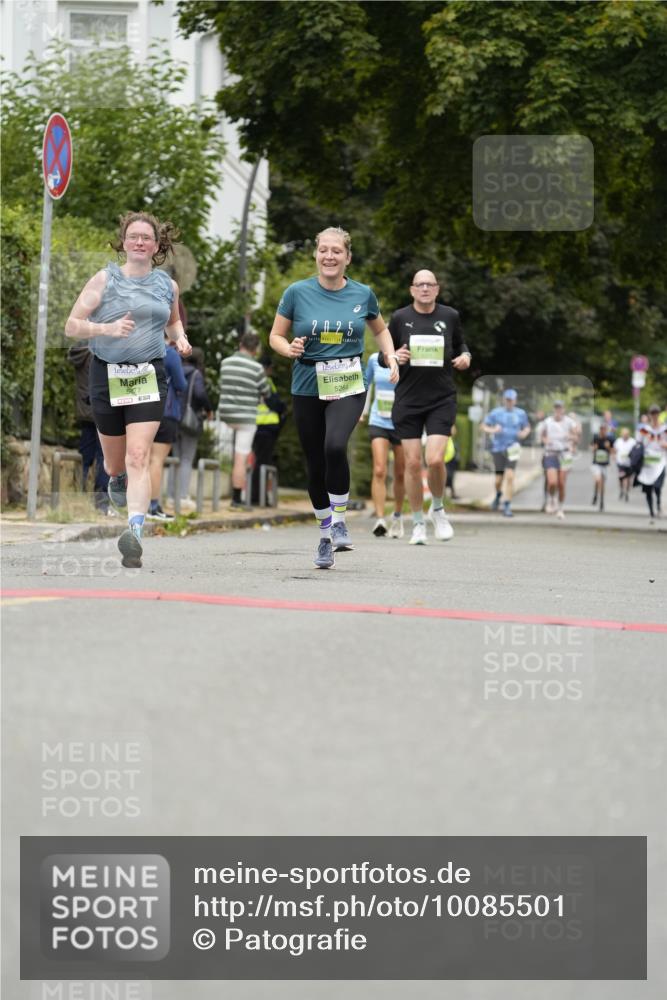 30.08.2026 - Blankeneser Heldenlauf Patografie http://msf.ph/oto/10085501 30.08.2026 10:36:25 Ziel 5077, 5183, 5264 meine-sportfotos.de