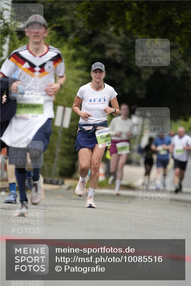 30.08.2026 - Blankeneser Heldenlauf Patografie http://msf.ph/oto/10085516 30.08.2026 10:36:40 Ziel 5084, 5359, 5371 meine-sportfotos.de