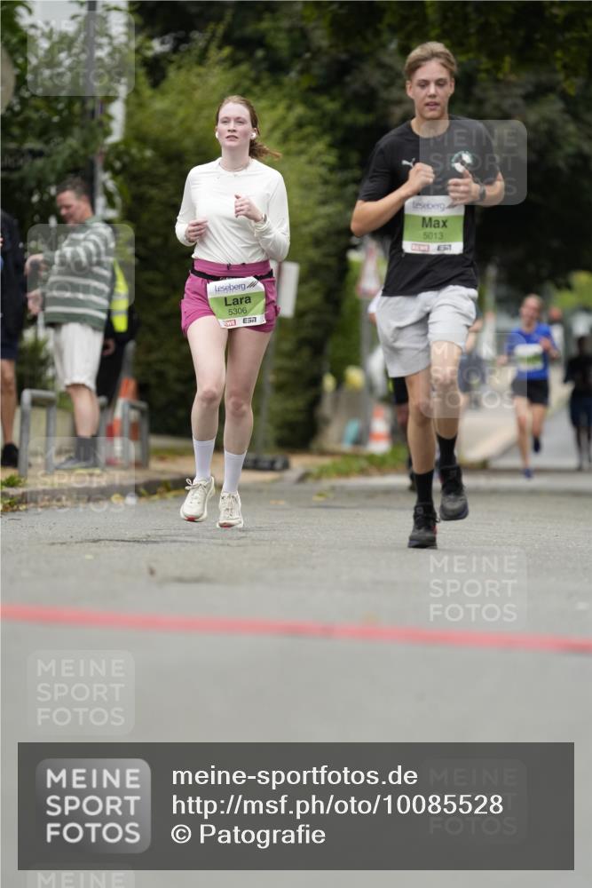 30.08.2026 - Blankeneser Heldenlauf Patografie http://msf.ph/oto/10085528 30.08.2026 10:36:49 Ziel 5013, 5359, 5538, 5539 meine-sportfotos.de