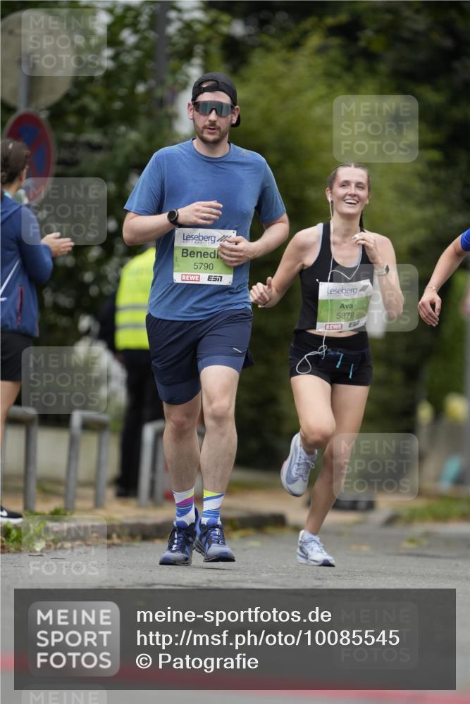 30.08.2026 - Blankeneser Heldenlauf Patografie http://msf.ph/oto/10085545 30.08.2026 10:37:02 Ziel 5207, 5306, 5817, 5878 meine-sportfotos.de