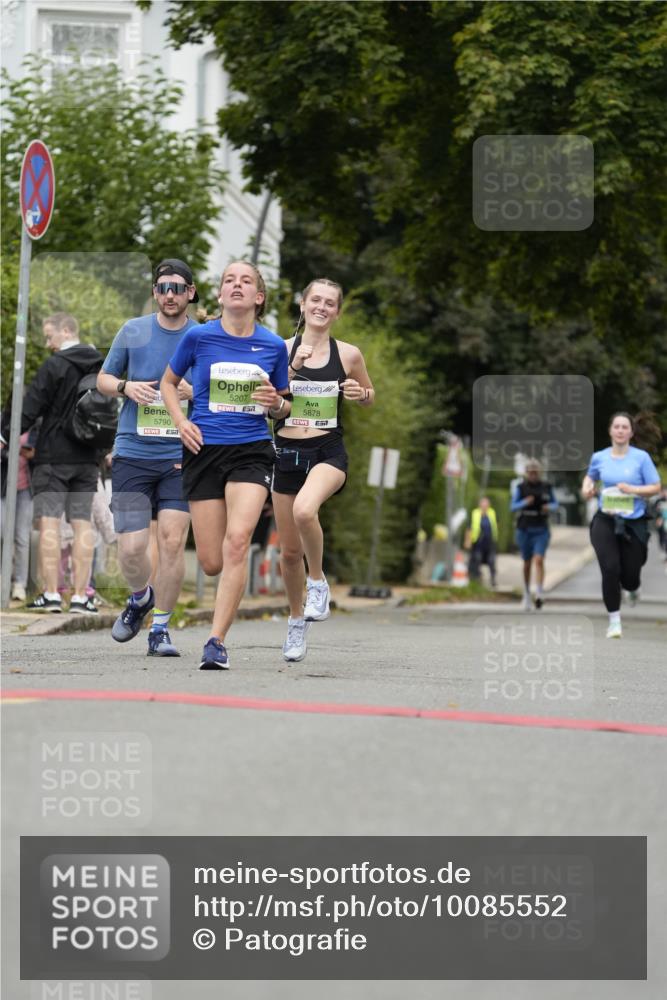 30.08.2026 - Blankeneser Heldenlauf Patografie http://msf.ph/oto/10085552 30.08.2026 10:37:05 Ziel 5207, 5790, 5817, 5878 meine-sportfotos.de