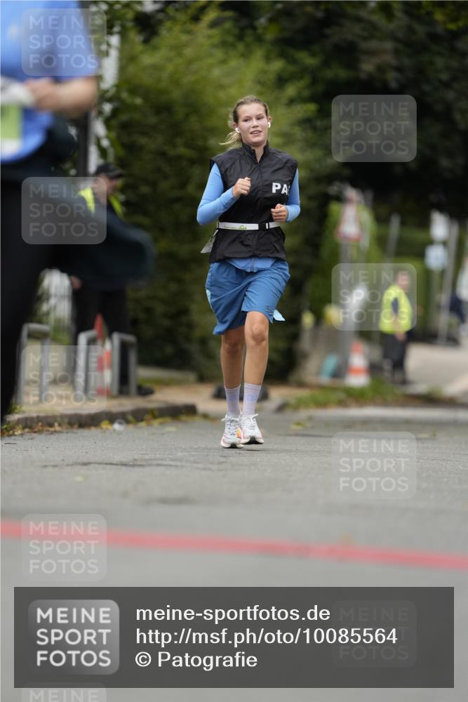 30.08.2026 - Blankeneser Heldenlauf Patografie http://msf.ph/oto/10085564 30.08.2026 10:37:14 Ziel 5207, 5771, 5790, 5878 meine-sportfotos.de
