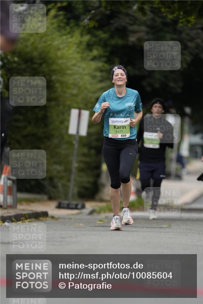 30.08.2026 - Blankeneser Heldenlauf Patografie http://msf.ph/oto/10085604 30.08.2026 10:37:39 Ziel 5201, 5752, 5861 meine-sportfotos.de