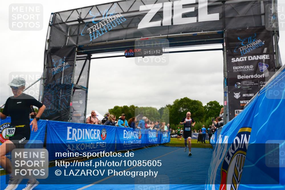 30.08.2026 - Elbe Triathlon Hamburg LAZAROV Photography http://msf.ph/oto/10085605 30.08.2026 11:51:51 Ziel 822, 932, 1262, 1332 meine-sportfotos.de
