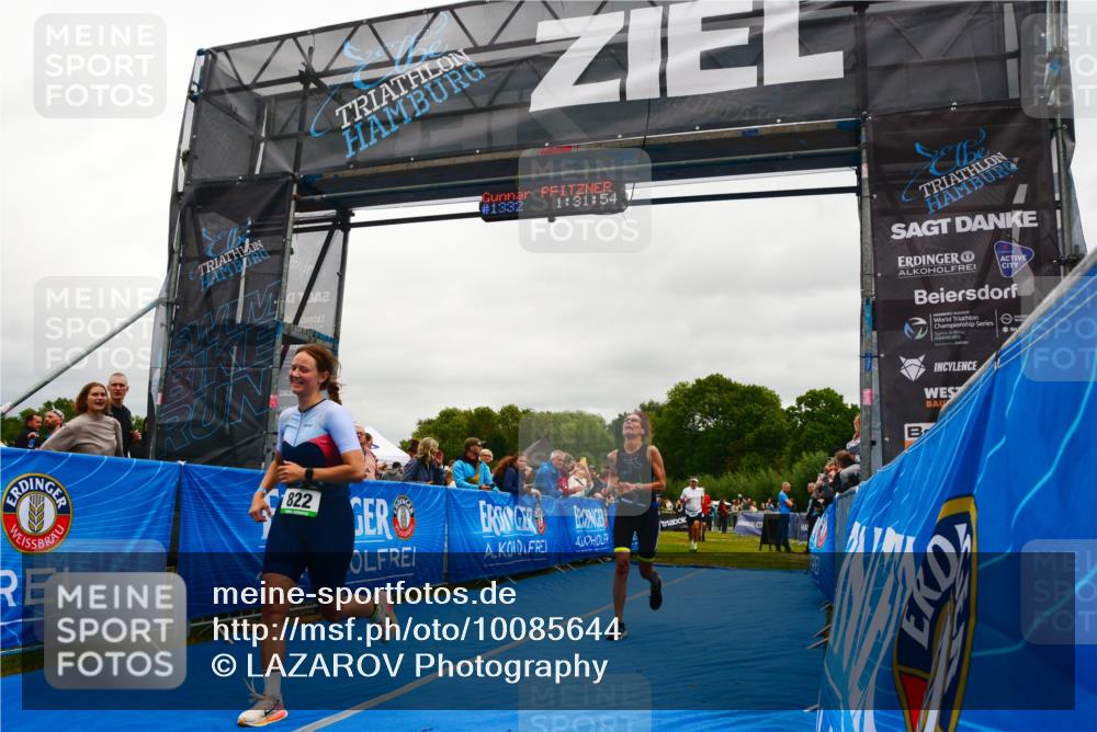30.08.2026 - Elbe Triathlon Hamburg LAZAROV Photography http://msf.ph/oto/10085644 30.08.2026 11:51:59 Ziel 822, 980, 1262, 1281, 1331, 1455 meine-sportfotos.de