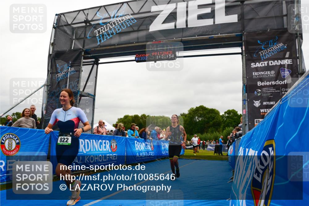30.08.2026 - Elbe Triathlon Hamburg LAZAROV Photography http://msf.ph/oto/10085646 30.08.2026 11:52:00 Ziel 822, 980, 1262, 1281, 1331, 1455 meine-sportfotos.de