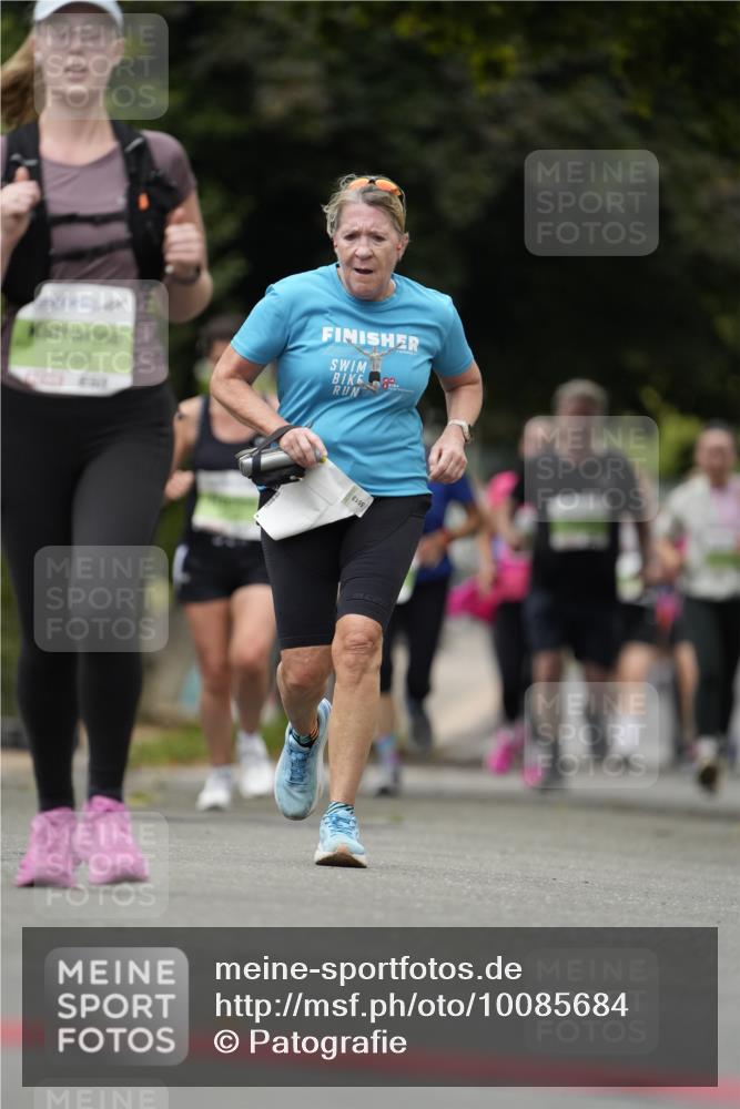 30.08.2026 - Blankeneser Heldenlauf Patografie http://msf.ph/oto/10085684 30.08.2026 10:38:37 Ziel 5459, 5673, 5857 meine-sportfotos.de
