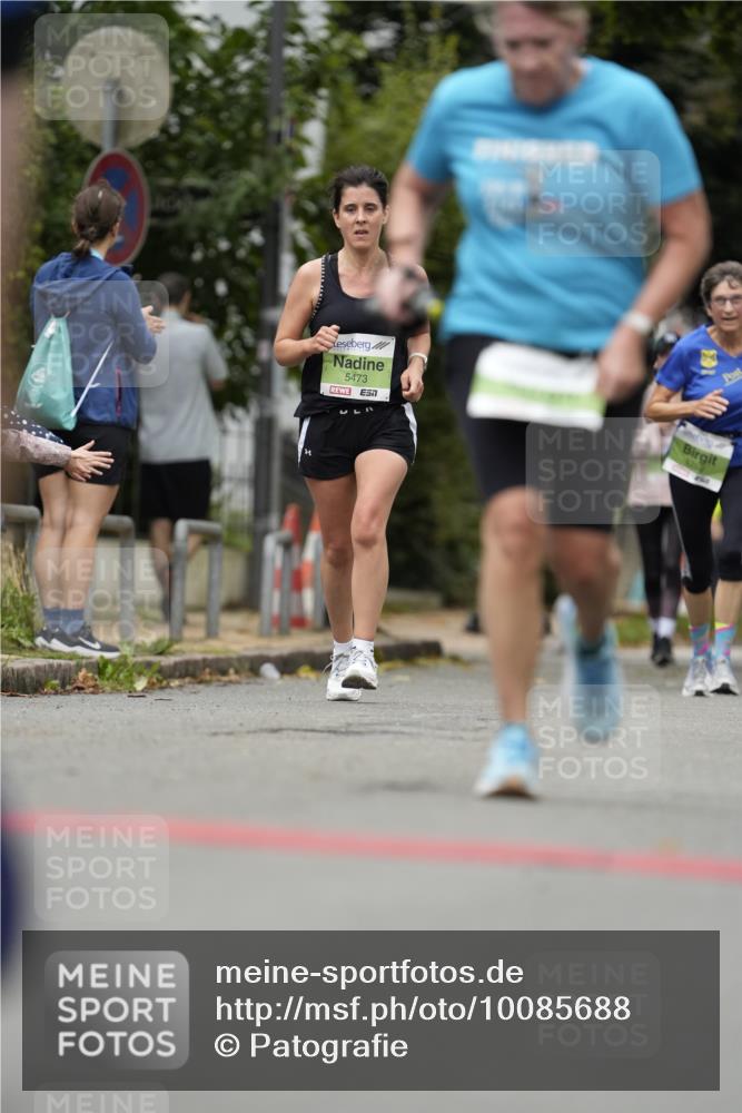 30.08.2026 - Blankeneser Heldenlauf Patografie http://msf.ph/oto/10085688 30.08.2026 10:38:42 Ziel 5459, 5513, 5673, 5857 meine-sportfotos.de