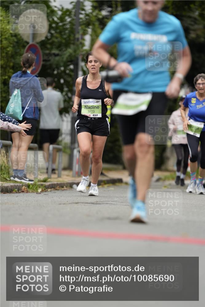30.08.2026 - Blankeneser Heldenlauf Patografie http://msf.ph/oto/10085690 30.08.2026 10:38:42 Ziel 5459, 5513, 5673, 5857 meine-sportfotos.de