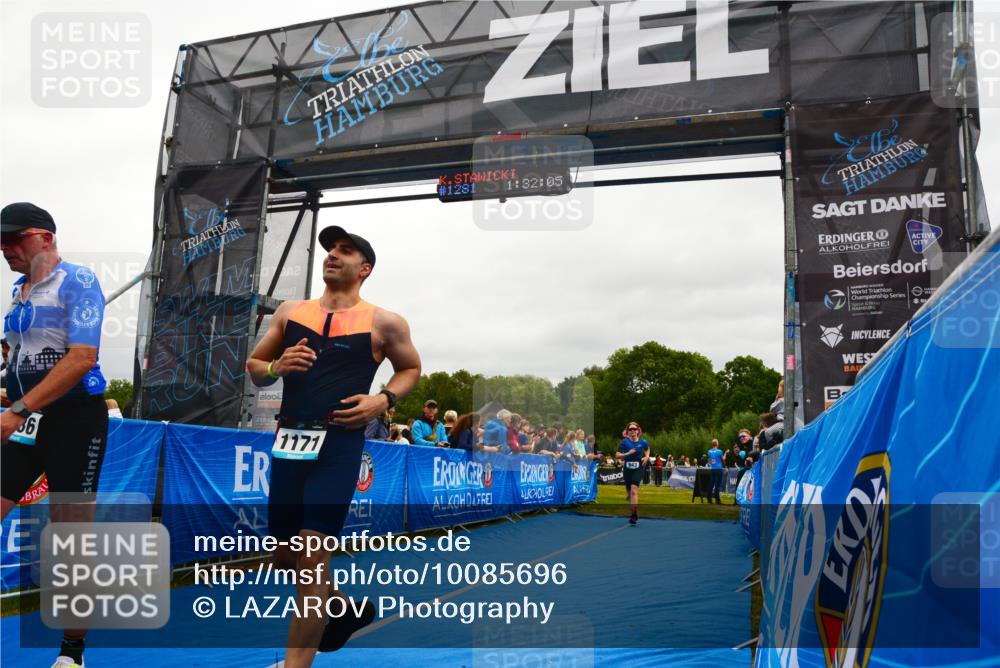 30.08.2026 - Elbe Triathlon Hamburg LAZAROV Photography http://msf.ph/oto/10085696 30.08.2026 11:52:20 Ziel 943, 1128, 1171, 1336, 1578 meine-sportfotos.de