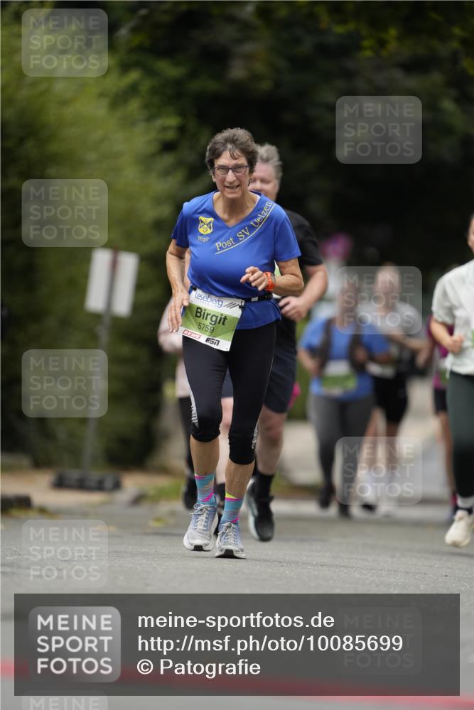 30.08.2026 - Blankeneser Heldenlauf Patografie http://msf.ph/oto/10085699 30.08.2026 10:38:45 Ziel 5459, 5473, 5513, 5673, 5857 meine-sportfotos.de