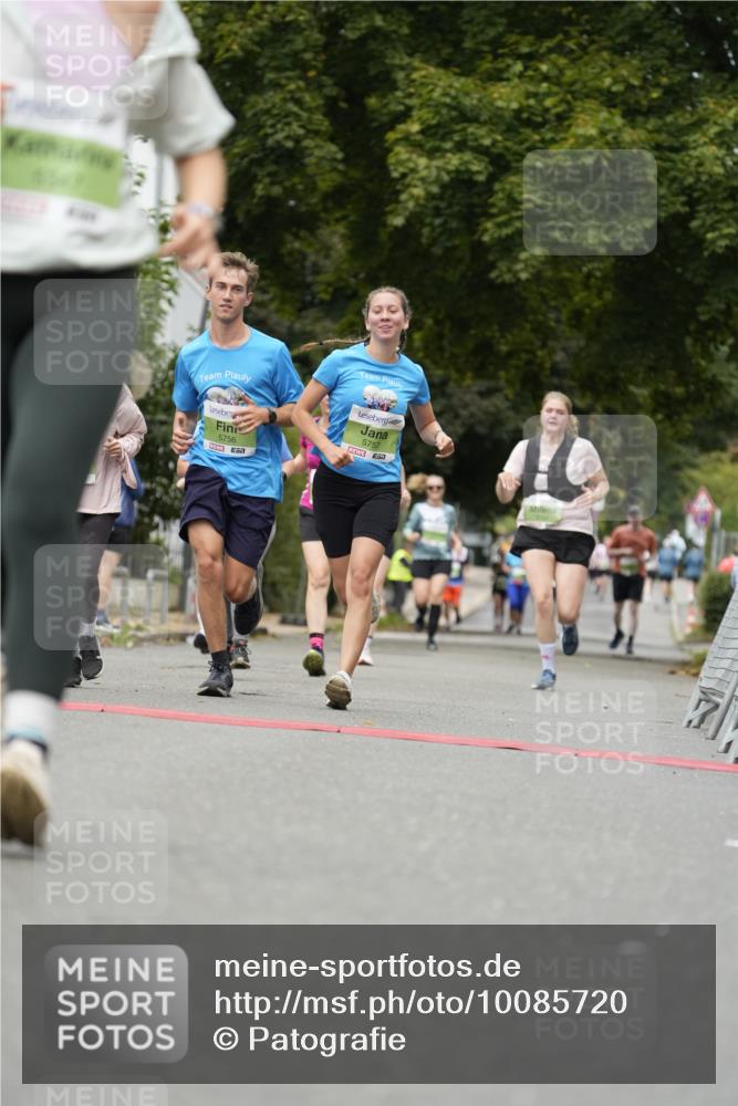 30.08.2026 - Blankeneser Heldenlauf Patografie http://msf.ph/oto/10085720 30.08.2026 10:38:58 Ziel 5194, 5347, 5364, 5436, 5502, 5608, 5755, 5756, 5757, 5759 meine-sportfotos.de
