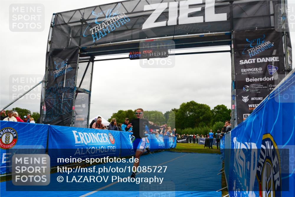 30.08.2026 - Elbe Triathlon Hamburg LAZAROV Photography http://msf.ph/oto/10085727 30.08.2026 11:52:33 Ziel 854 meine-sportfotos.de