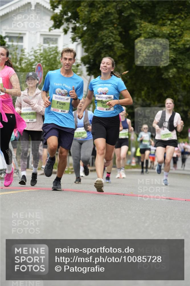 30.08.2026 - Blankeneser Heldenlauf Patografie http://msf.ph/oto/10085728 30.08.2026 10:38:59 Ziel 5194, 5347, 5364, 5436, 5502, 5608, 5755, 5756, 5757, 5759 meine-sportfotos.de