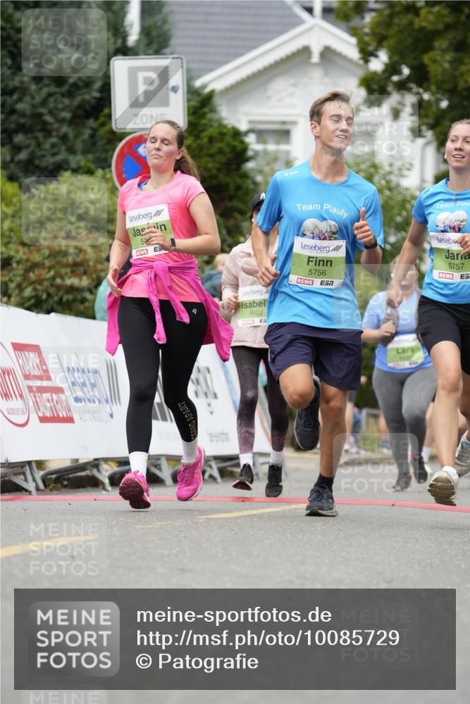 30.08.2026 - Blankeneser Heldenlauf Patografie http://msf.ph/oto/10085729 30.08.2026 10:38:59 Ziel 5194, 5347, 5364, 5436, 5502, 5608, 5755, 5756, 5757, 5759 meine-sportfotos.de