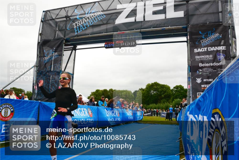30.08.2026 - Elbe Triathlon Hamburg LAZAROV Photography http://msf.ph/oto/10085743 30.08.2026 11:52:34 Ziel 854 meine-sportfotos.de