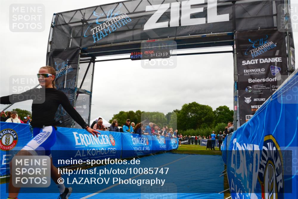 30.08.2026 - Elbe Triathlon Hamburg LAZAROV Photography http://msf.ph/oto/10085747 30.08.2026 11:52:34 Ziel 854 meine-sportfotos.de
