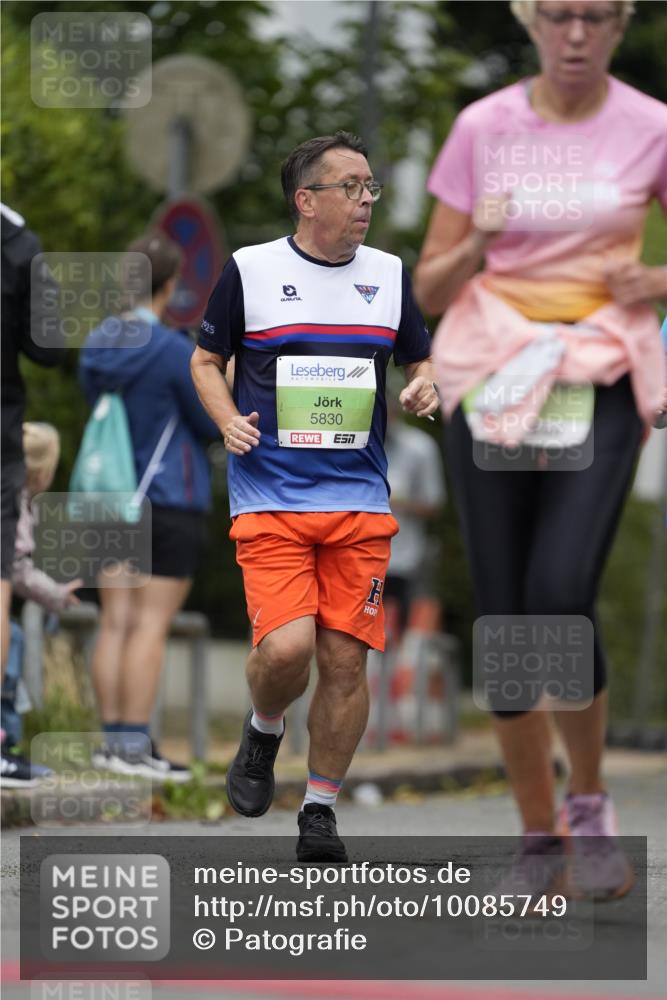 30.08.2026 - Blankeneser Heldenlauf Patografie http://msf.ph/oto/10085749 30.08.2026 10:39:21 Ziel 5236, 5782, 5830 meine-sportfotos.de