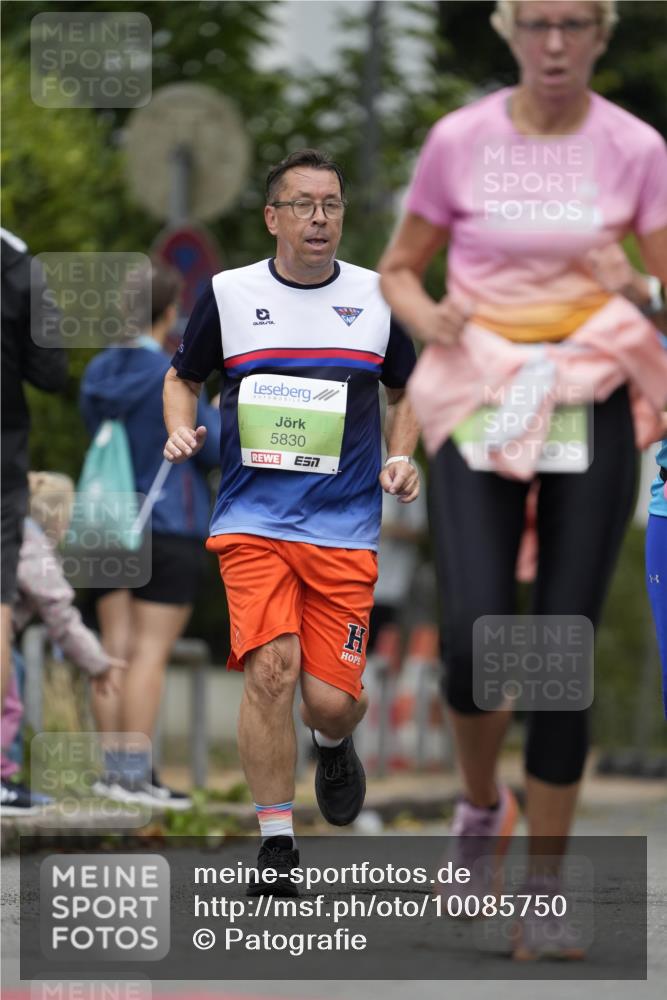 30.08.2026 - Blankeneser Heldenlauf Patografie http://msf.ph/oto/10085750 30.08.2026 10:39:21 Ziel 5236, 5782, 5830 meine-sportfotos.de