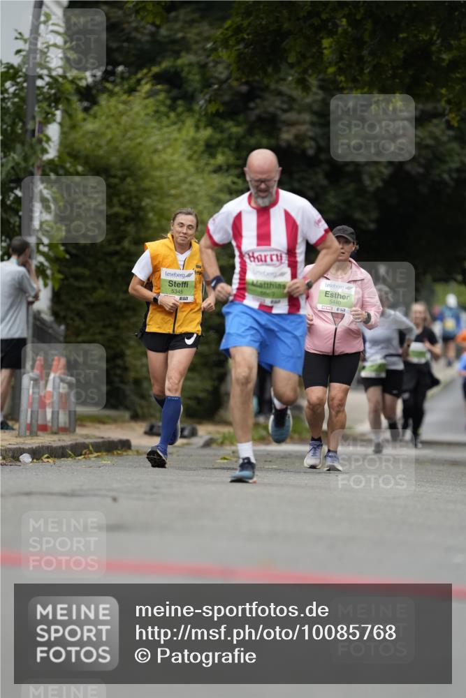 30.08.2026 - Blankeneser Heldenlauf Patografie http://msf.ph/oto/10085768 30.08.2026 10:39:43 Ziel 5053, 5360, 5667, 5687 meine-sportfotos.de
