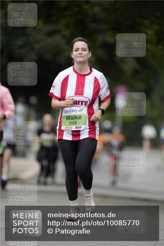 30.08.2026 - Blankeneser Heldenlauf Patografie http://msf.ph/oto/10085770 30.08.2026 10:39:45 Ziel 5360, 5667, 5668, 5687 meine-sportfotos.de