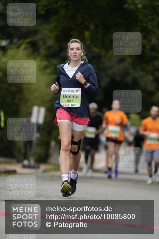 30.08.2026 - Blankeneser Heldenlauf Patografie http://msf.ph/oto/10085800 30.08.2026 10:40:19 Ziel 5281, 5559, 5565 meine-sportfotos.de