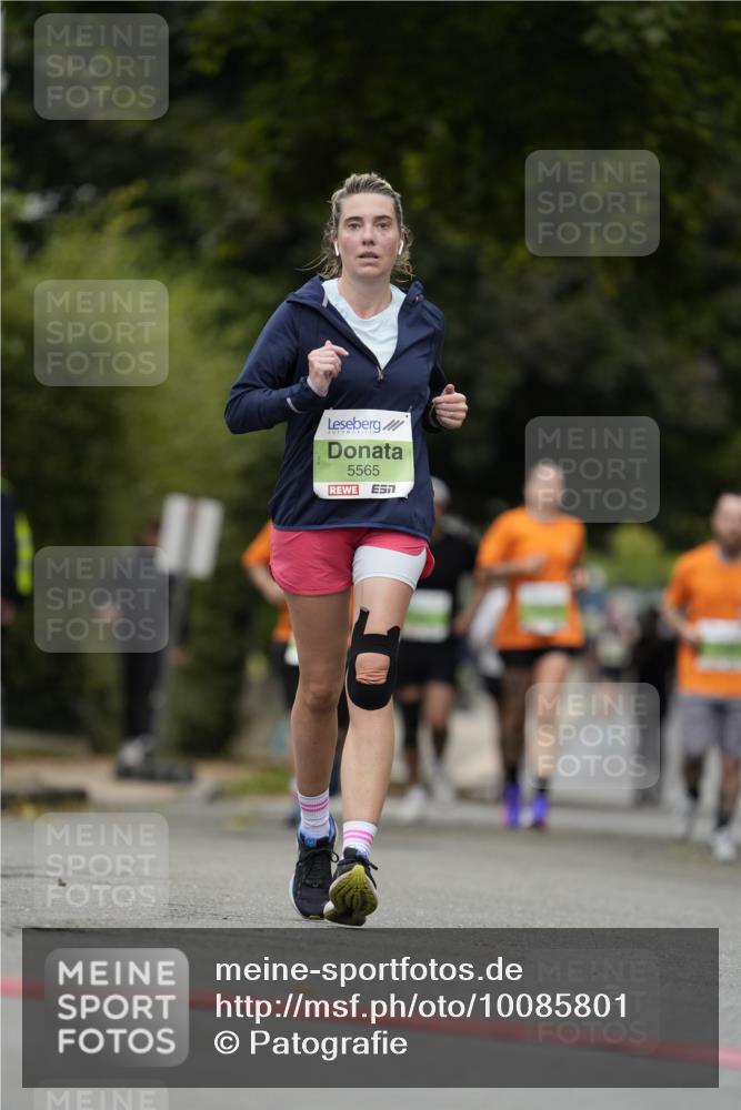 30.08.2026 - Blankeneser Heldenlauf Patografie http://msf.ph/oto/10085801 30.08.2026 10:40:19 Ziel 5281, 5559, 5565 meine-sportfotos.de