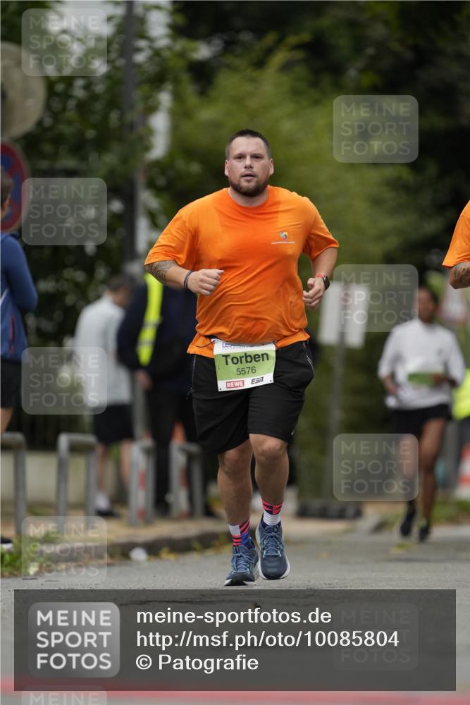 30.08.2026 - Blankeneser Heldenlauf Patografie http://msf.ph/oto/10085804 30.08.2026 10:40:26 Ziel 5559, 5565 meine-sportfotos.de
