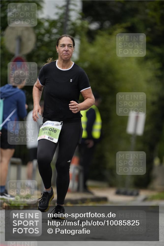 30.08.2026 - Blankeneser Heldenlauf Patografie http://msf.ph/oto/10085825 30.08.2026 10:40:45 Ziel 5085, 5410 meine-sportfotos.de