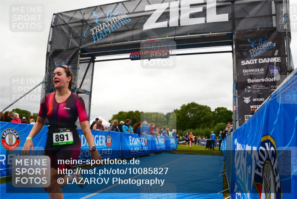 30.08.2026 - Elbe Triathlon Hamburg LAZAROV Photography http://msf.ph/oto/10085827 30.08.2026 11:53:27 Ziel 876, 891, 902, 1426 meine-sportfotos.de