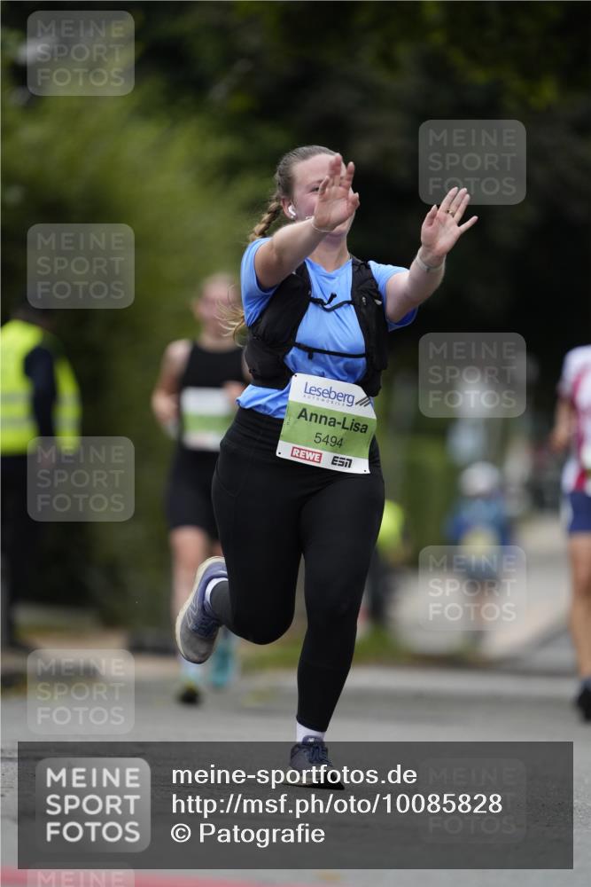 30.08.2026 - Blankeneser Heldenlauf Patografie http://msf.ph/oto/10085828 30.08.2026 10:40:56 Ziel 5410, 5494 meine-sportfotos.de