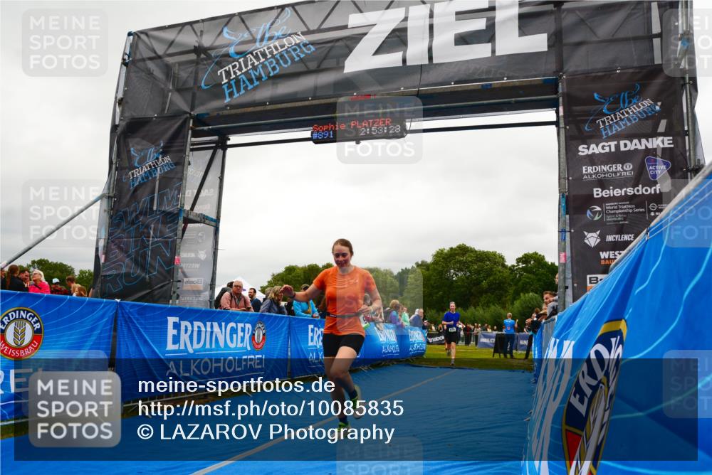 30.08.2026 - Elbe Triathlon Hamburg LAZAROV Photography http://msf.ph/oto/10085835 30.08.2026 11:53:30 Ziel 876, 891, 902, 1426 meine-sportfotos.de