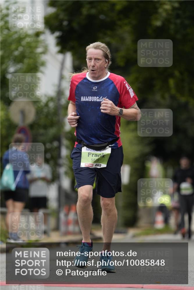 30.08.2026 - Blankeneser Heldenlauf Patografie http://msf.ph/oto/10085848 30.08.2026 10:41:12 Ziel 5515, 5563, 5651 meine-sportfotos.de