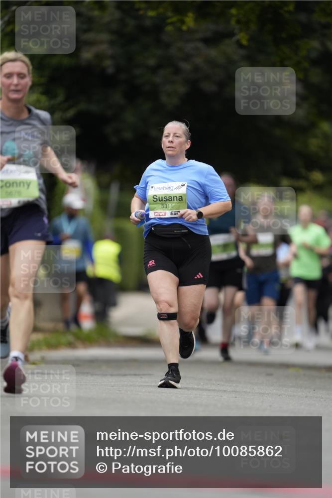 30.08.2026 - Blankeneser Heldenlauf Patografie http://msf.ph/oto/10085862 30.08.2026 10:41:27 Ziel 5252, 5675, 5676 meine-sportfotos.de