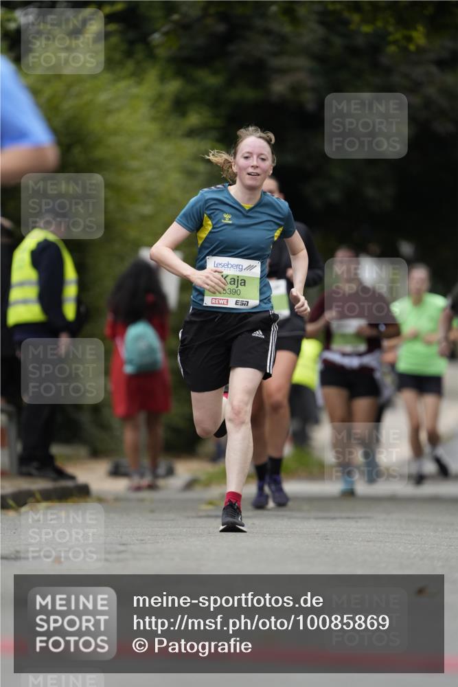 30.08.2026 - Blankeneser Heldenlauf Patografie http://msf.ph/oto/10085869 30.08.2026 10:41:33 Ziel 5252, 5311, 5675, 5676 meine-sportfotos.de
