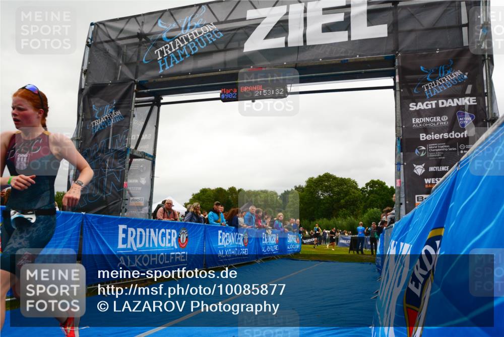 30.08.2026 - Elbe Triathlon Hamburg LAZAROV Photography http://msf.ph/oto/10085877 30.08.2026 11:53:36 Ziel 876, 1291, 1426 meine-sportfotos.de