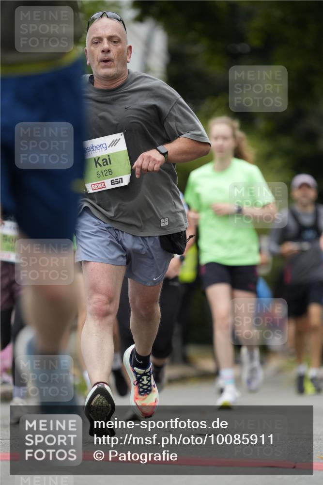 30.08.2026 - Blankeneser Heldenlauf Patografie http://msf.ph/oto/10085911 30.08.2026 10:41:52 Ziel 5047, 5128, 5400, 5567, 5568, 5605 meine-sportfotos.de