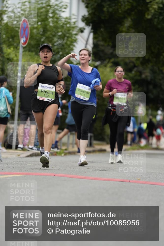 30.08.2026 - Blankeneser Heldenlauf Patografie http://msf.ph/oto/10085956 30.08.2026 10:42:17 Ziel 5195, 5344, 5396, 5774 meine-sportfotos.de
